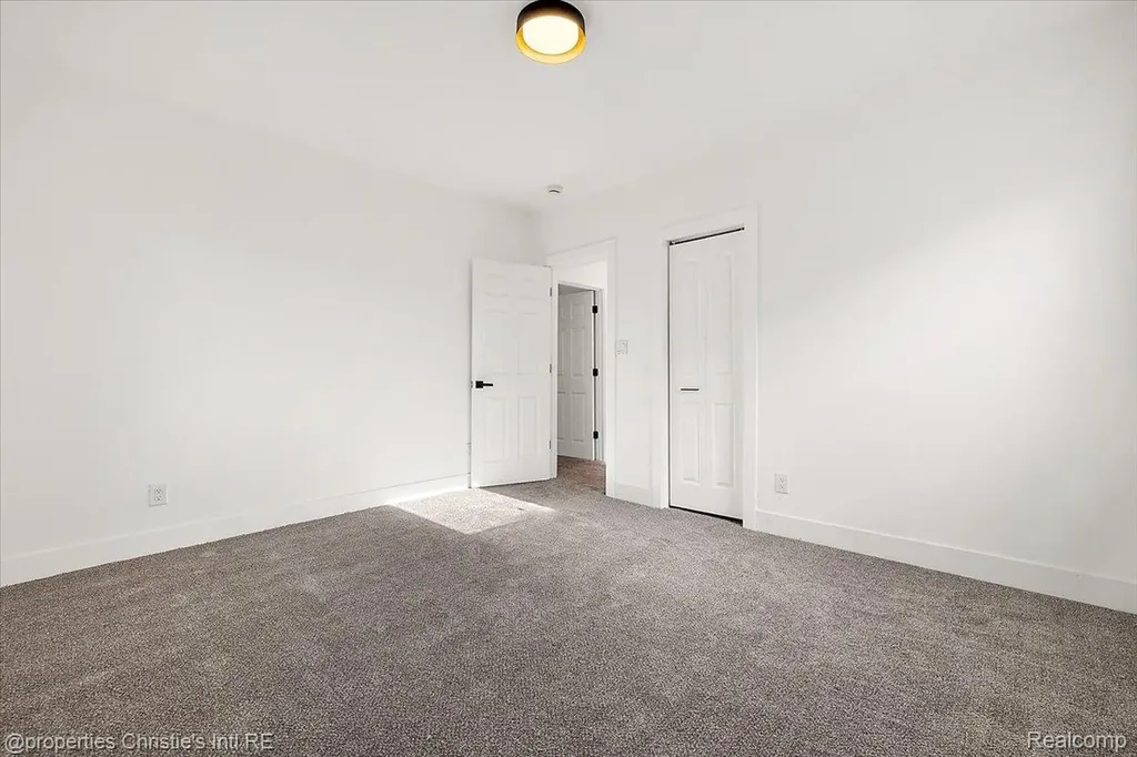 17575 Stoepel Street Detroit City MI 48221