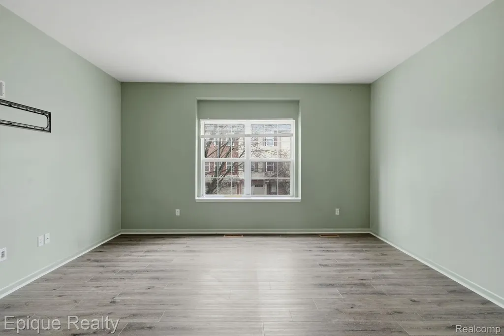 2206 Knotty Pine Trail Howell City MI 48855