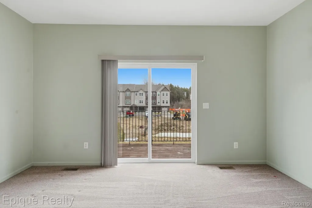 2206 Knotty Pine Trail Howell City MI 48855