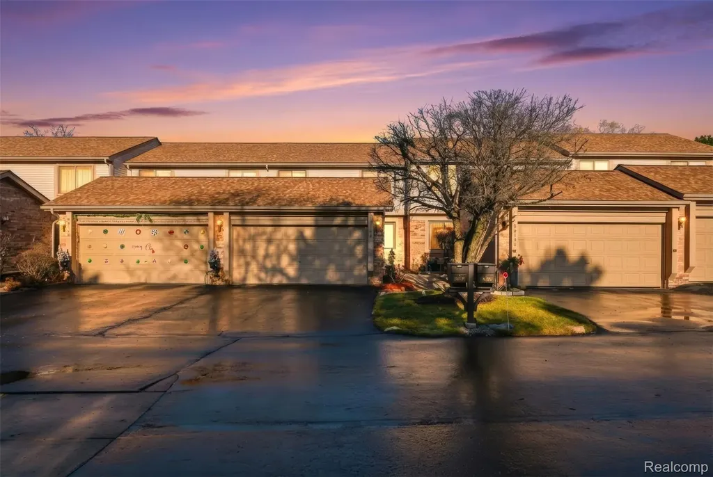 20148 Evergreen Meadows Road Southfield City MI 48076