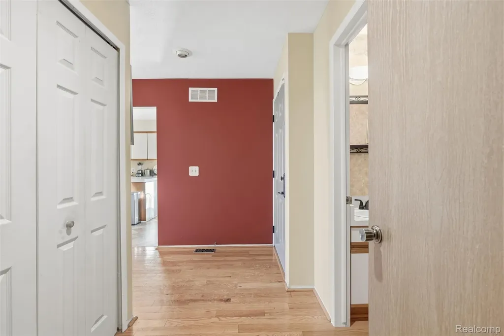 20148 Evergreen Meadows Road Southfield City MI 48076