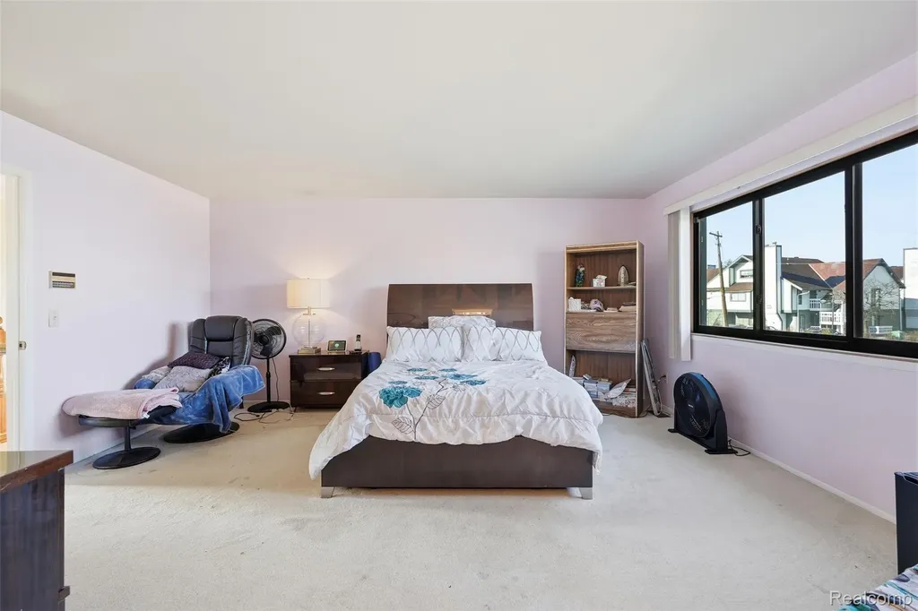 20148 Evergreen Meadows Road Southfield City MI 48076
