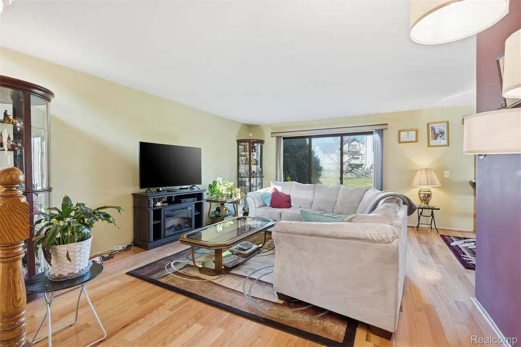 20148 Evergreen Meadows Road Southfield City MI 48076