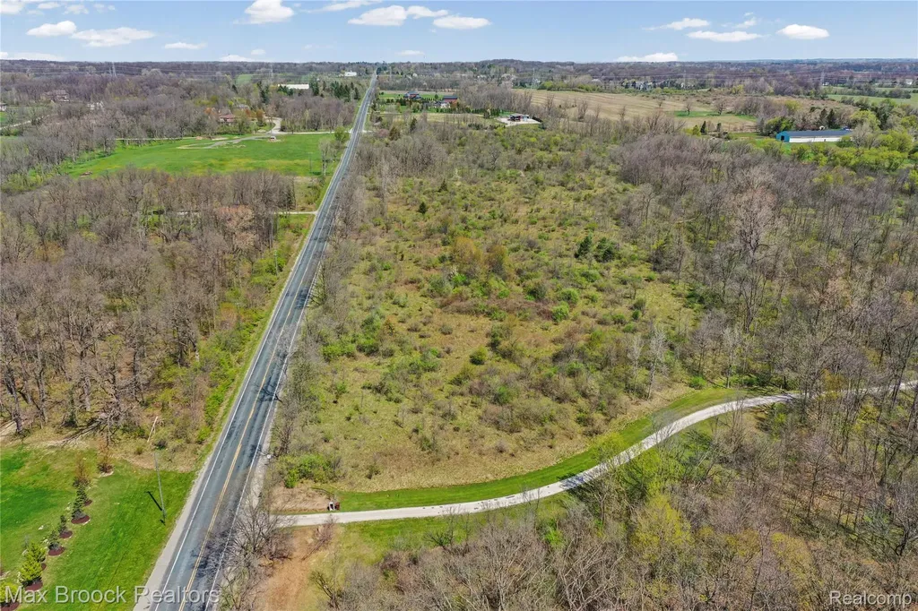 5024 E Joy Road Superior Charter Township MI 48105