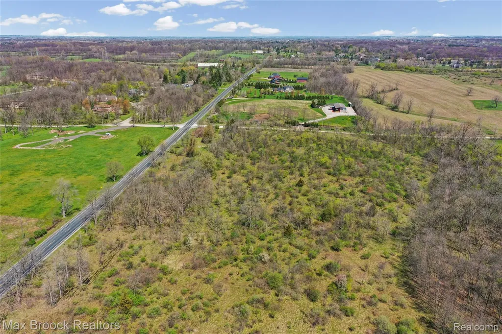 5024 E Joy Road Superior Charter Township MI 48105