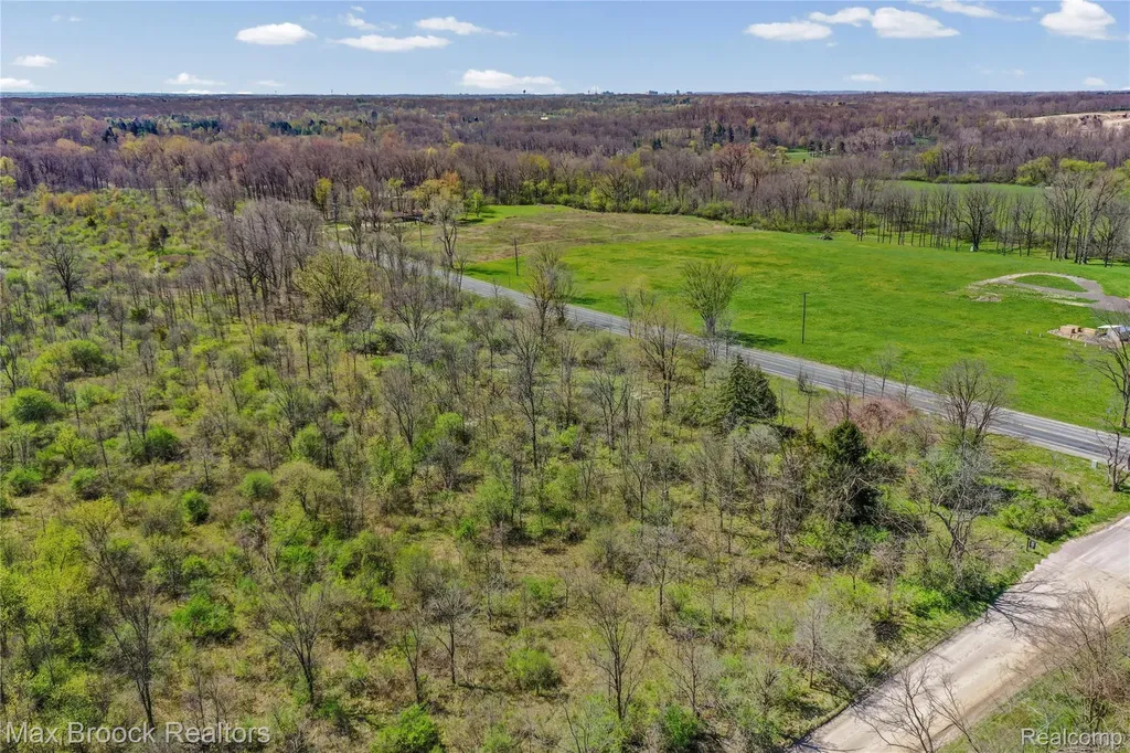 5024 E Joy Road Superior Charter Township MI 48105