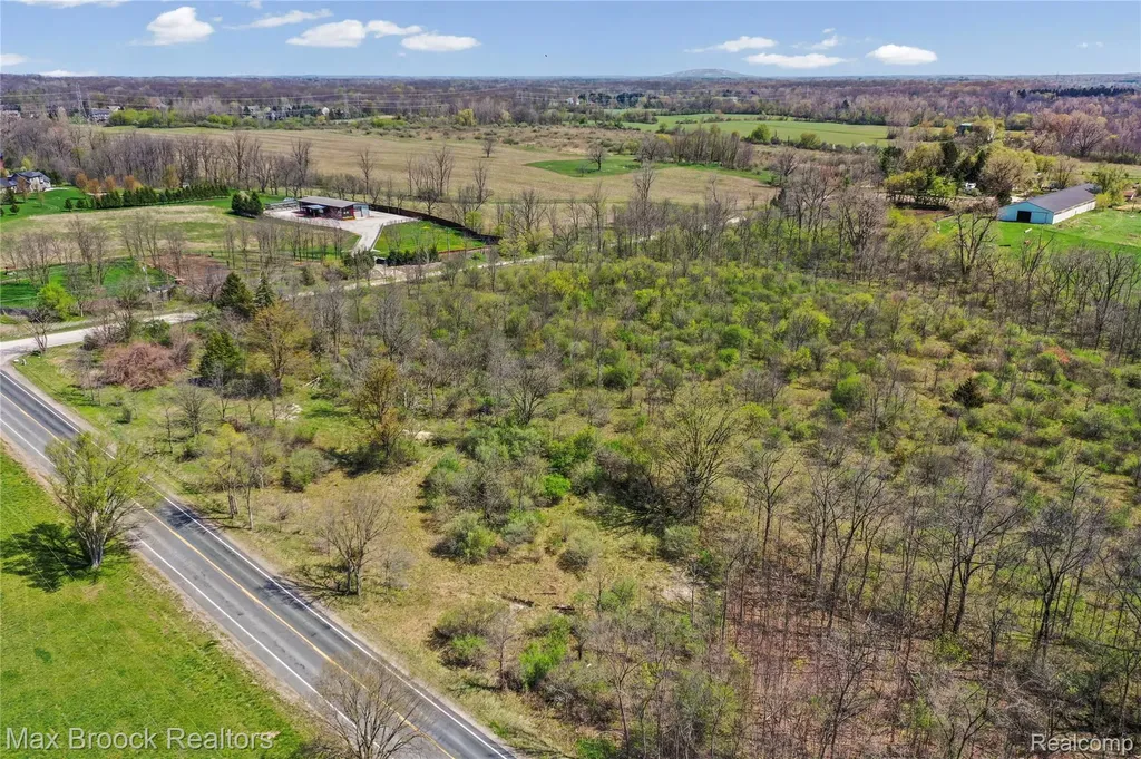5024 E Joy Road Superior Charter Township MI 48105