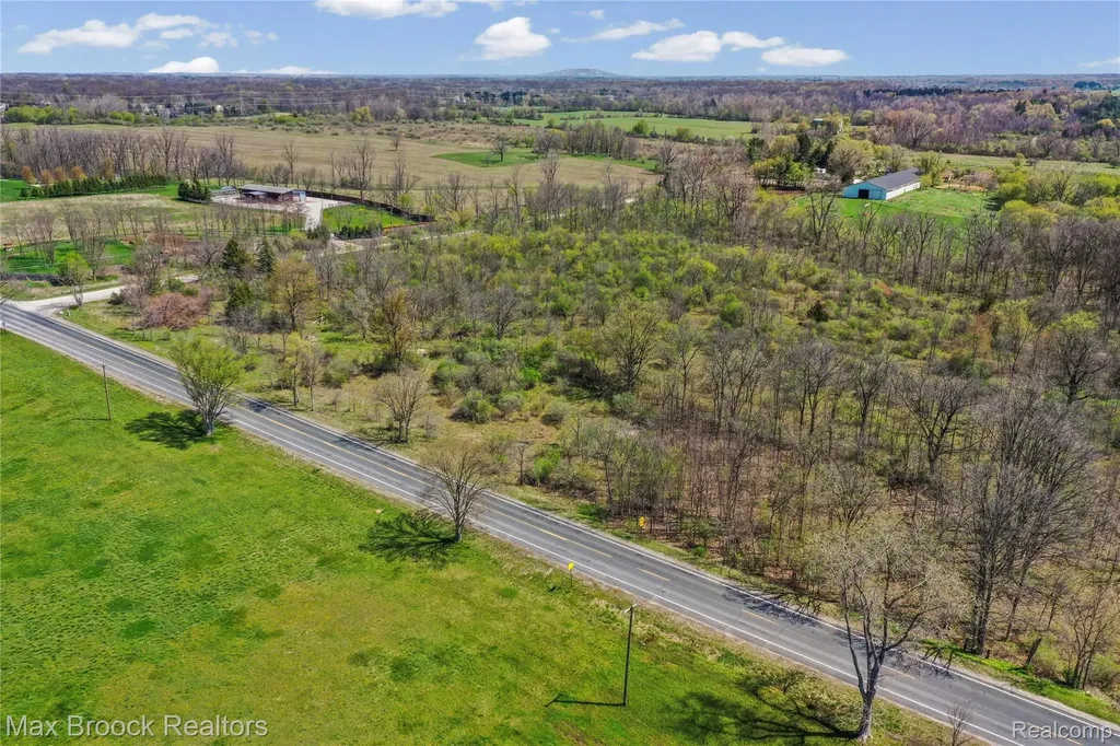 5024 E Joy Road Superior Charter Township MI 48105