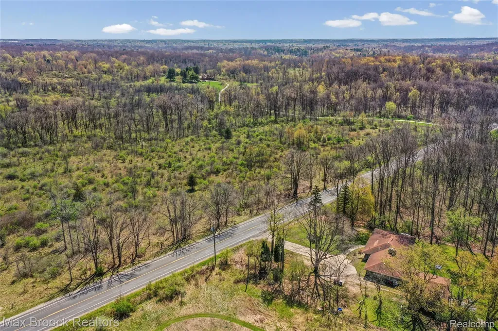 5024 E Joy Road Superior Charter Township MI 48105
