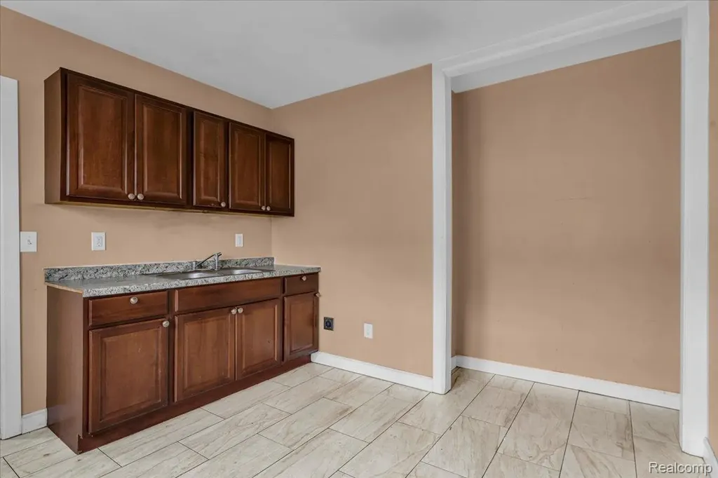 11368 Nardin Drive Detroit City MI 48204