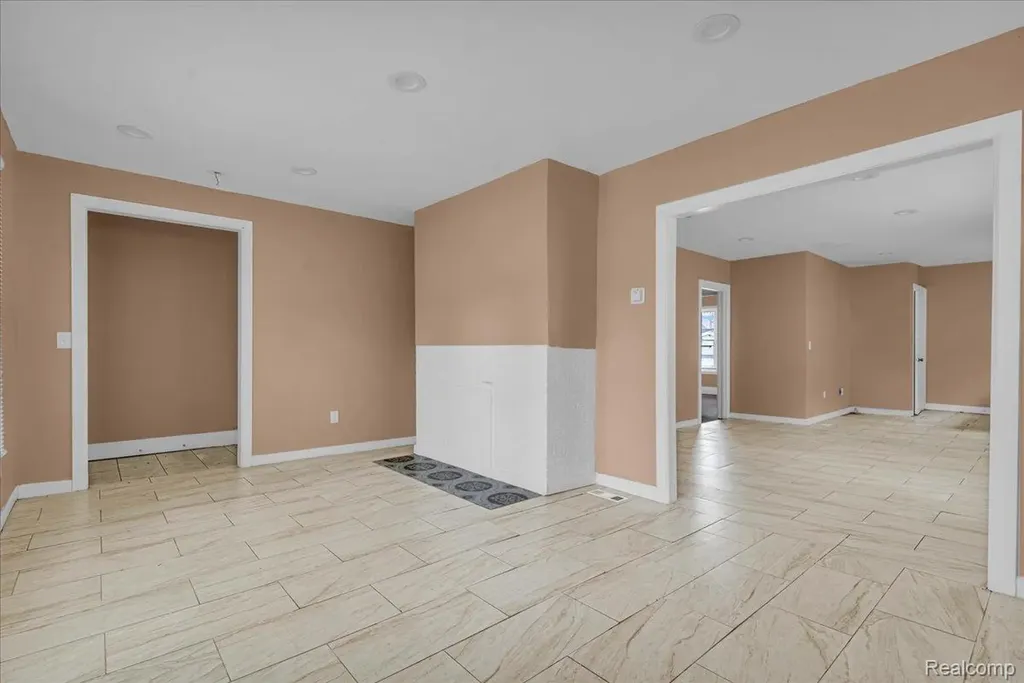 11368 Nardin Drive Detroit City MI 48204