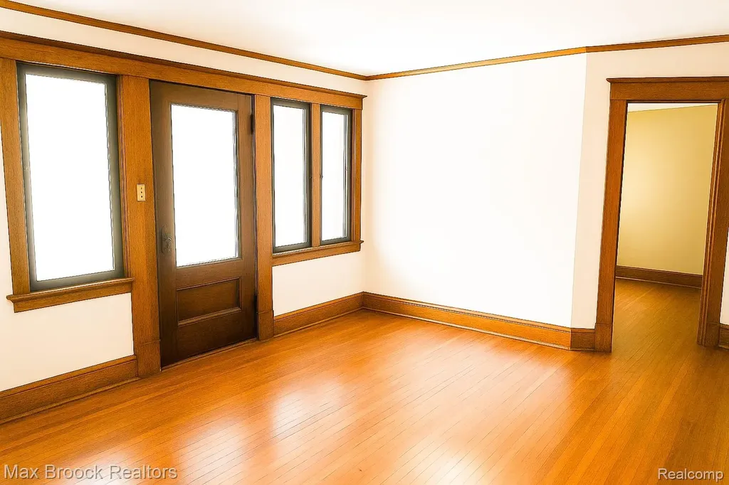 24 Ridge Road Pleasant Ridge City MI 48069