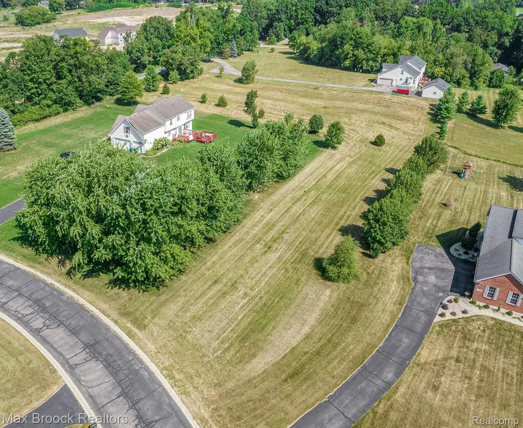 11490 Castleton Court Dexter City MI 48130