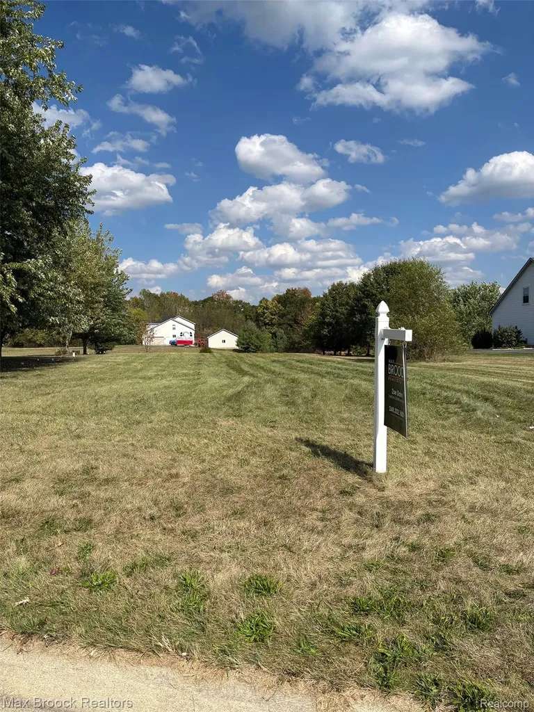 11490 Castleton Court Dexter City MI 48130