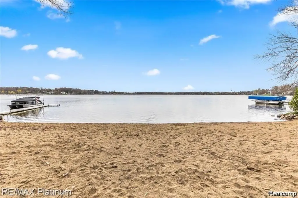 3186 Aspen Ridge Court Genoa Township MI 48843
