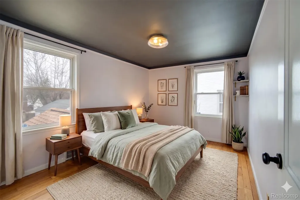 19217 Linville Street Grosse Pointe Woods City MI 48236