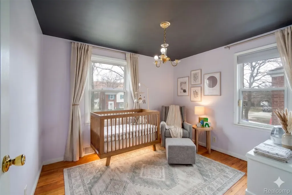 19217 Linville Street Grosse Pointe Woods City MI 48236