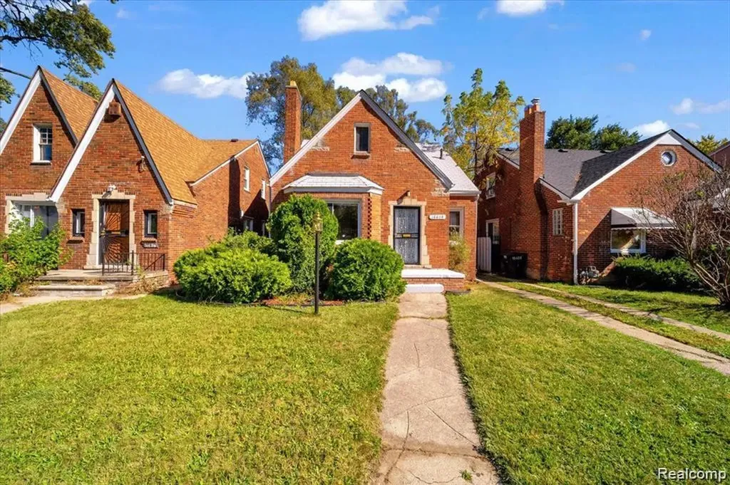 16608 Mansfield Street Detroit City MI 48235