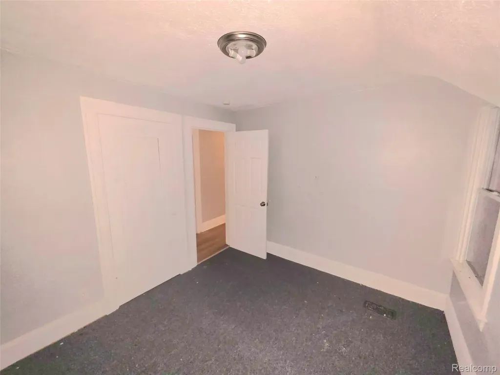 15384 Kentucky Street Detroit City MI 48238