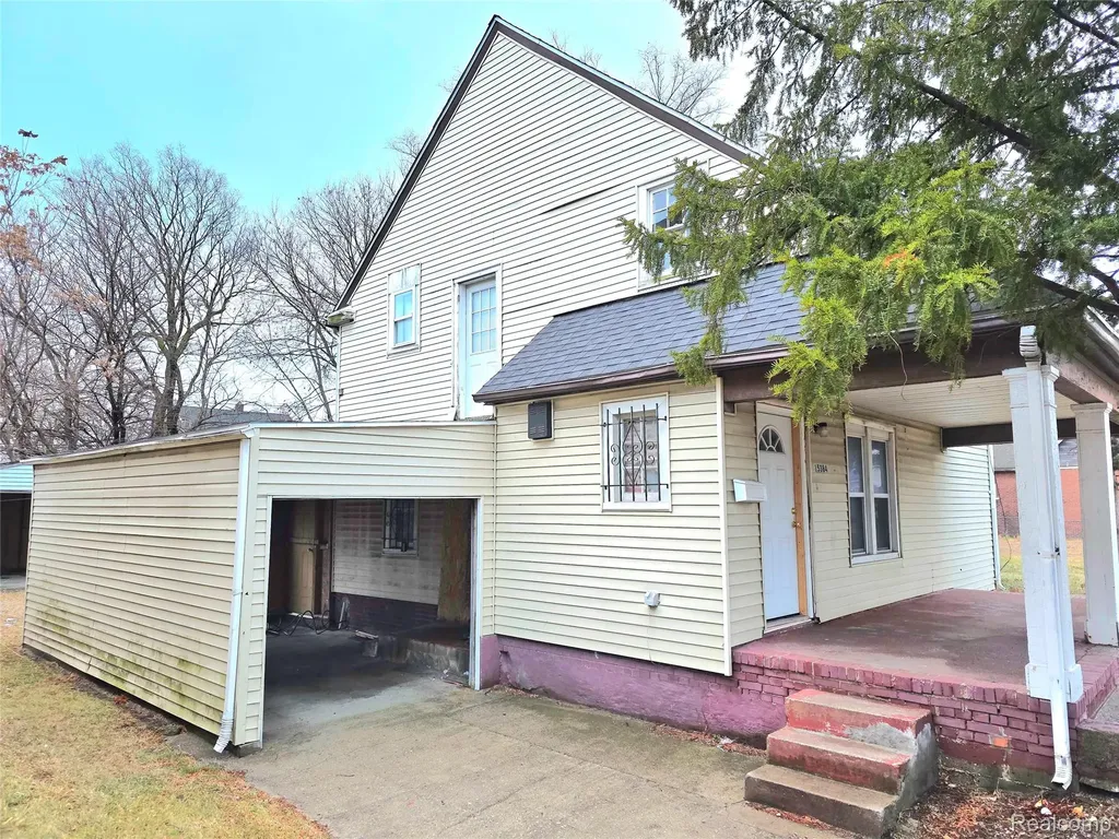 15384 Kentucky Street Detroit City MI 48238
