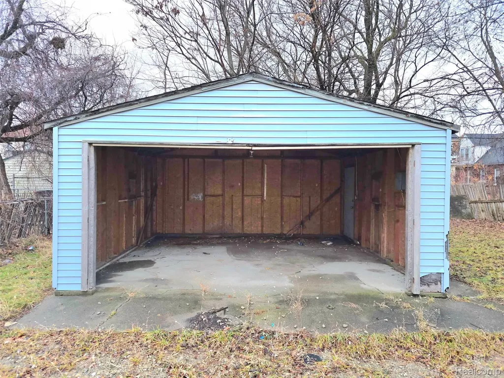 15384 Kentucky Street Detroit City MI 48238