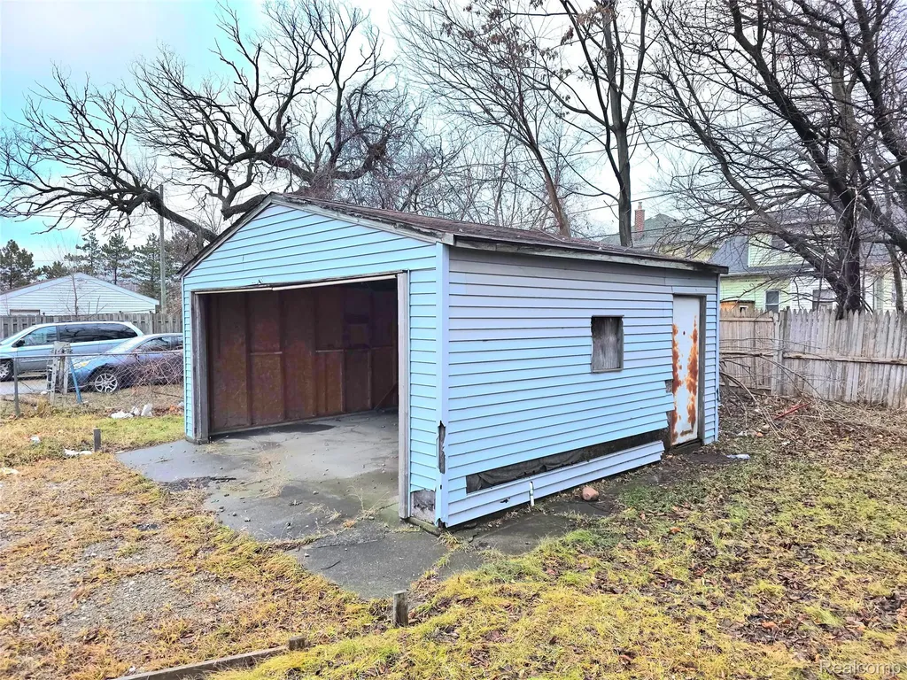 15384 Kentucky Street Detroit City MI 48238