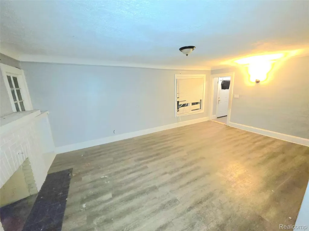 15384 Kentucky Street Detroit City MI 48238