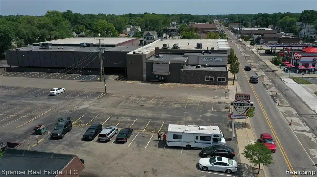 3490 12 Mile Road Berkley City MI 48072