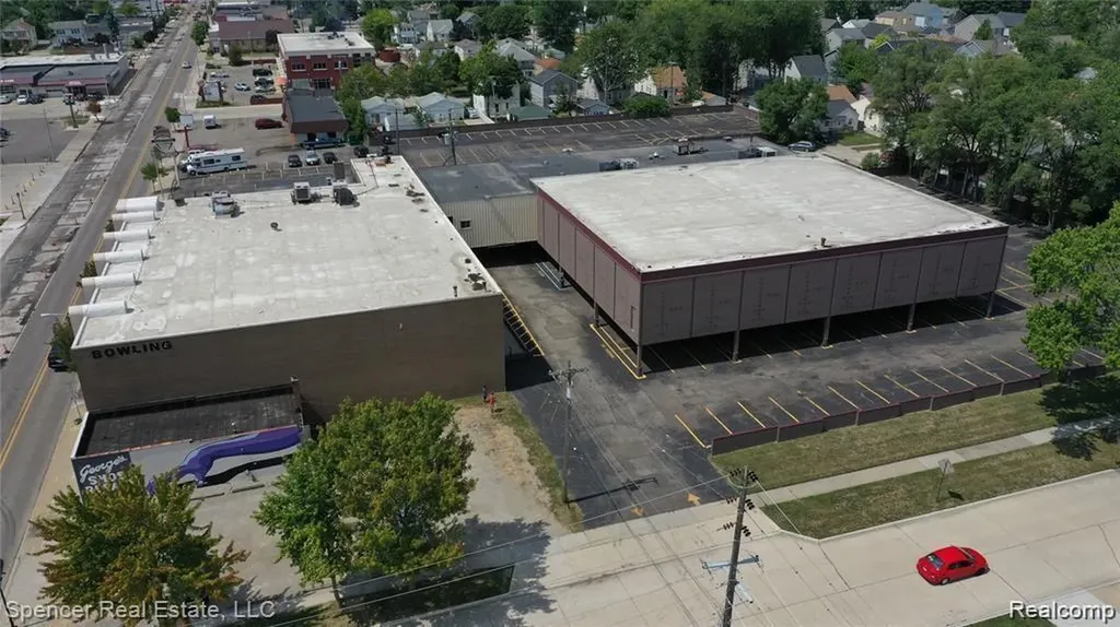 3490 12 Mile Road Berkley City MI 48072