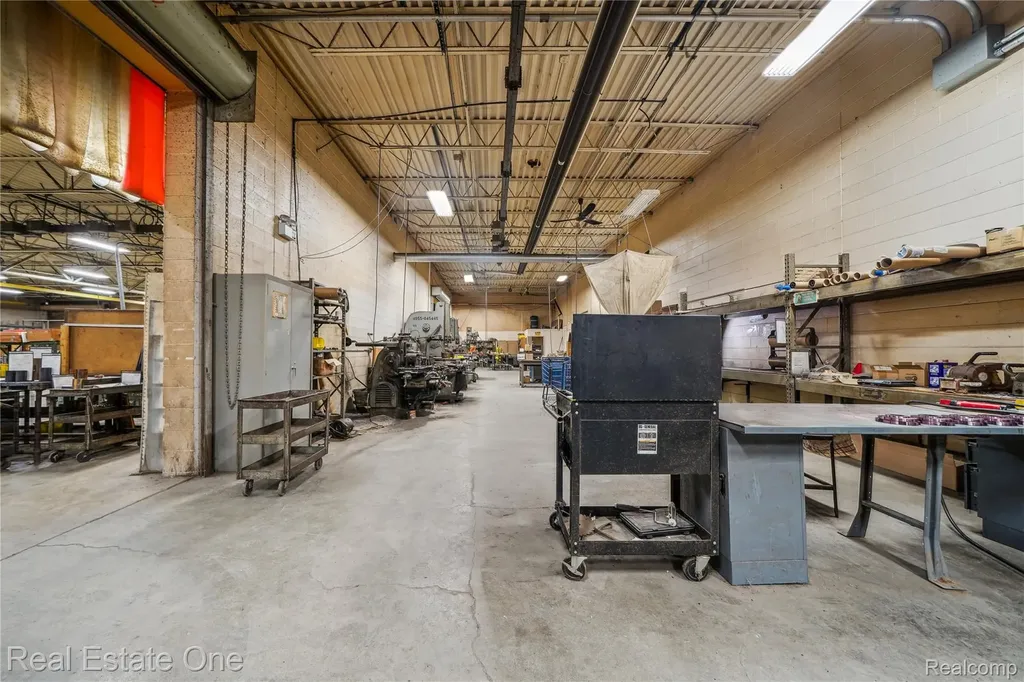 4082 6th Street Wyandotte City MI 48192
