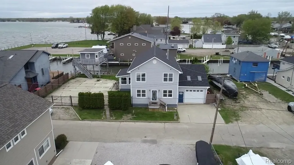 7886 Inglewood Drive Clay Township MI 48001