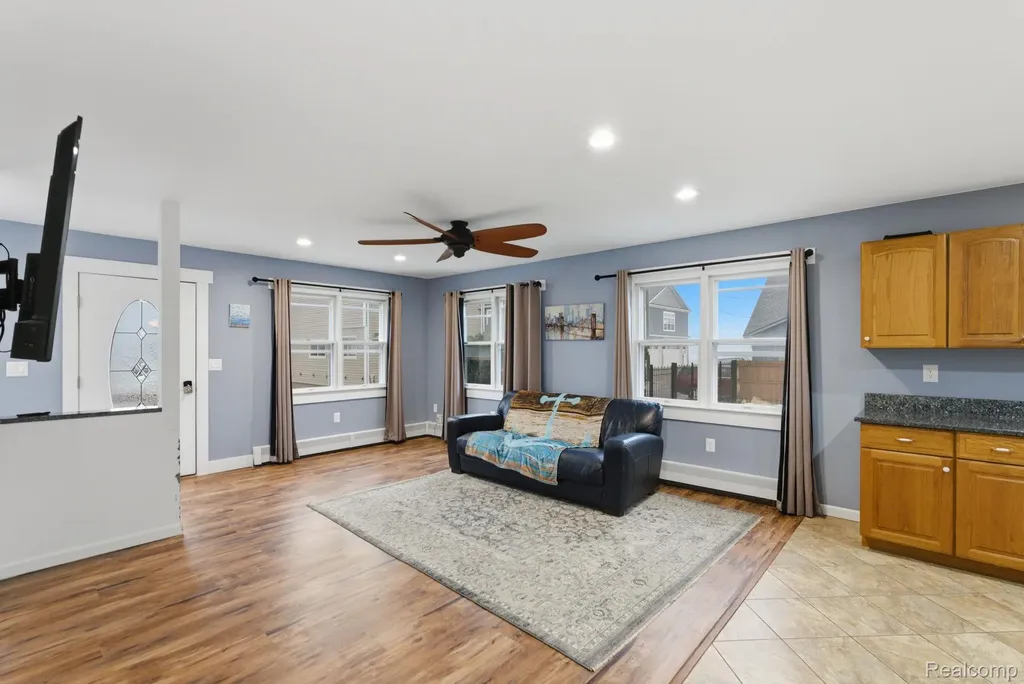 7886 Inglewood Drive Clay Township MI 48001