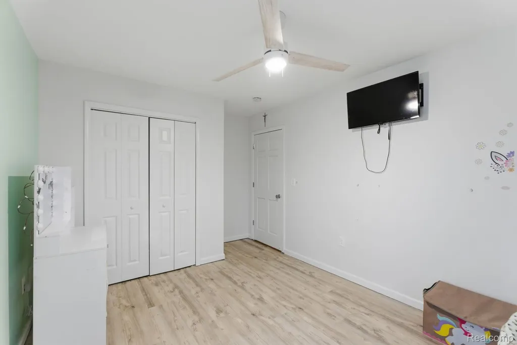 7886 Inglewood Drive Clay Township MI 48001