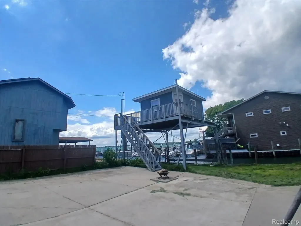 7886 Inglewood Drive Clay Township MI 48001