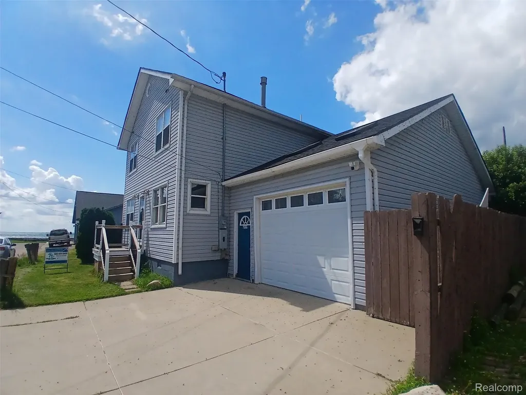 7886 Inglewood Drive Clay Township MI 48001