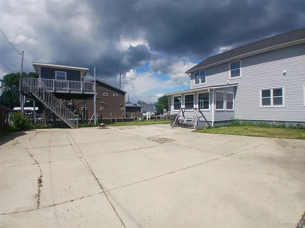 7886 Inglewood Drive Clay Township MI 48001
