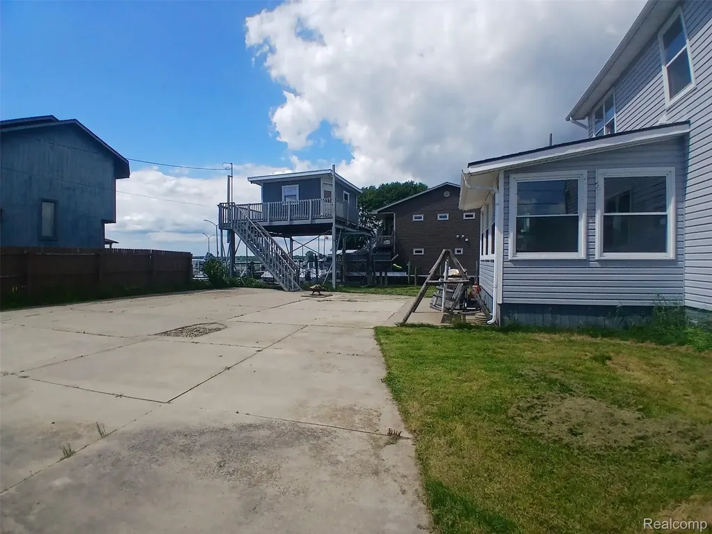 7886 Inglewood Drive Clay Township MI 48001