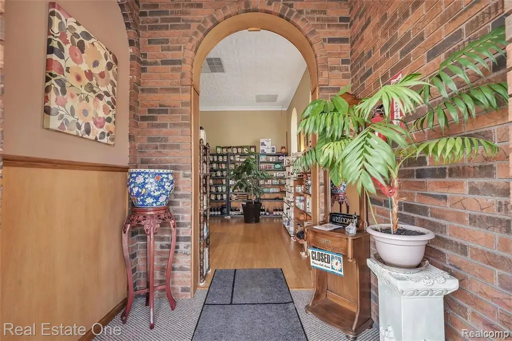 4601 Allen Road Allen Park City MI 48101