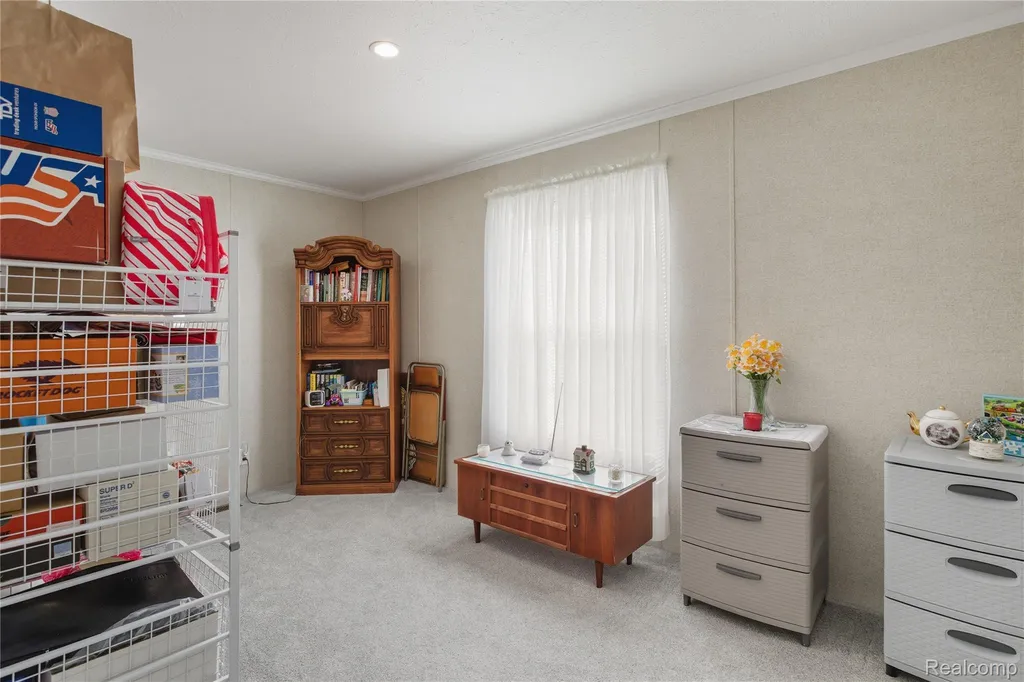 230 E Macgregor Court Highland Charter Township MI 48357