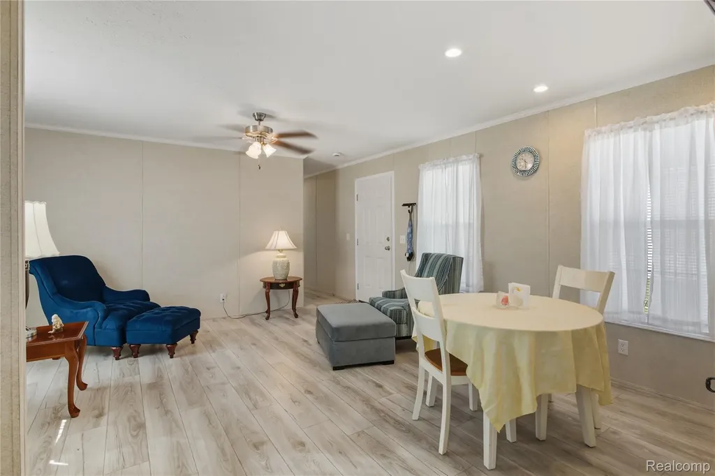 230 E Macgregor Court Highland Charter Township MI 48357