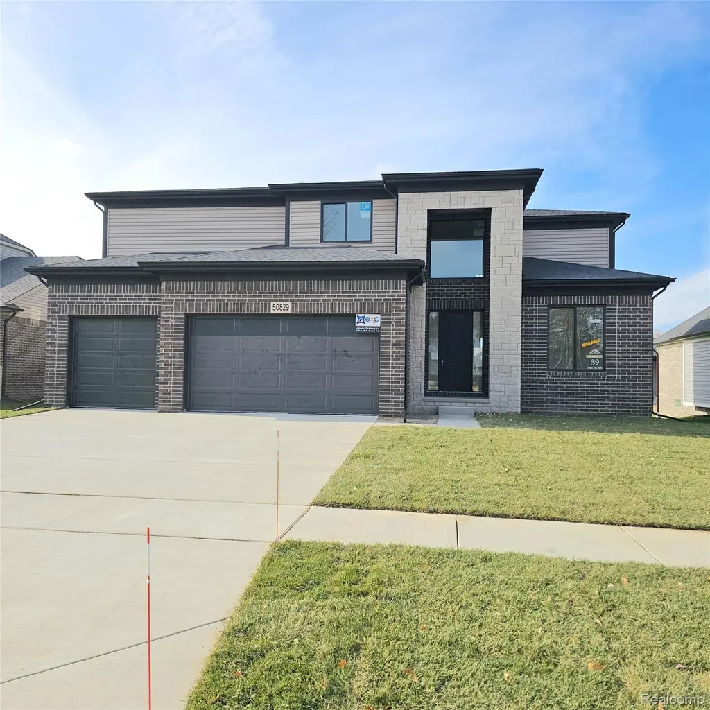 50829 Mistwood Drive Macomb Township MI 48042