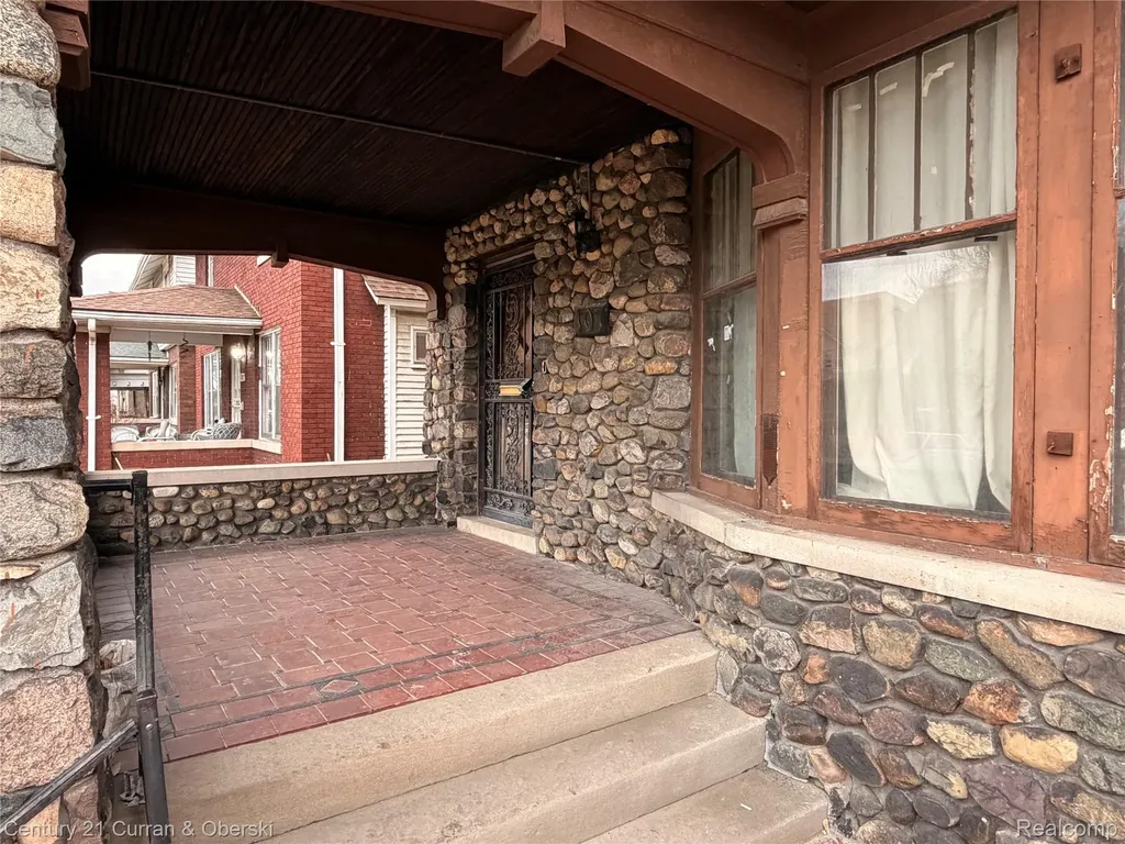 107 Mclean Street Highland Park City MI 48203
