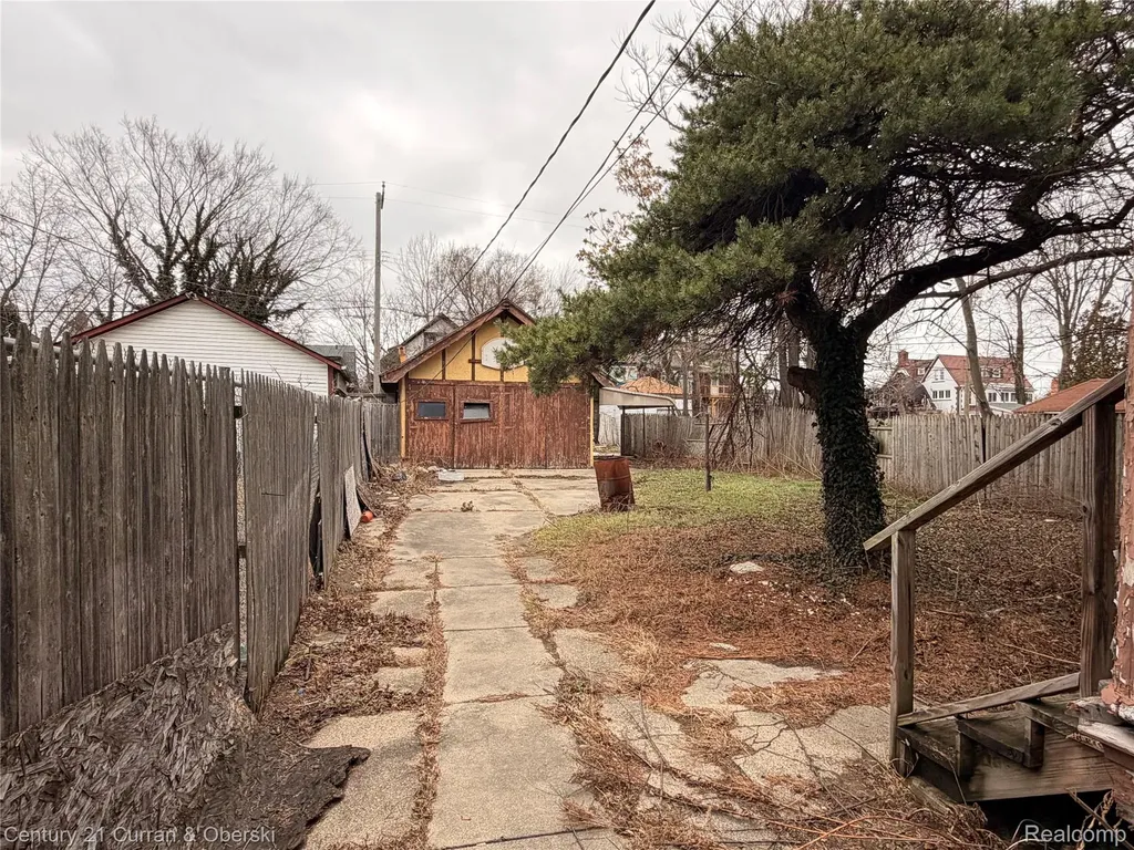 107 Mclean Street Highland Park City MI 48203