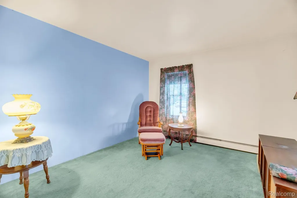 4734 Kempf Street Waterford Charter Township MI 48329