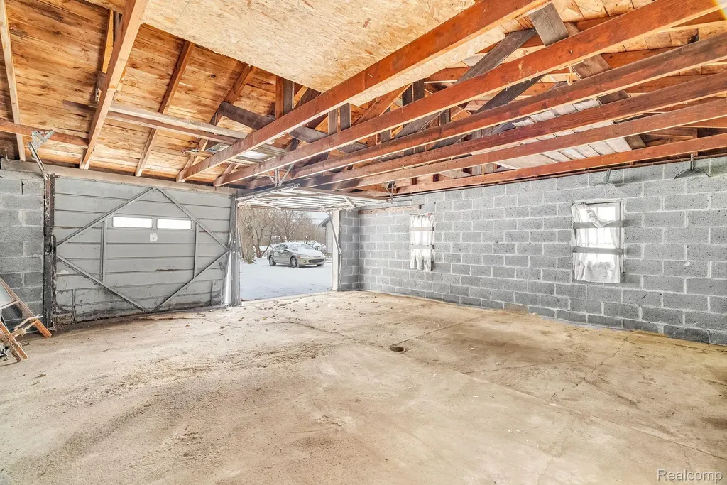 4734 Kempf Street Waterford Charter Township MI 48329