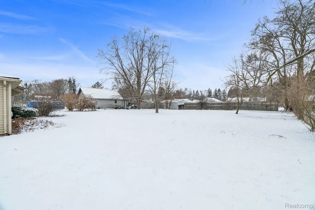 4734 Kempf Street Waterford Charter Township MI 48329