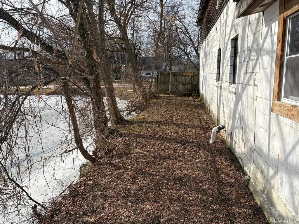 112 Mill Street Linden City MI 48451