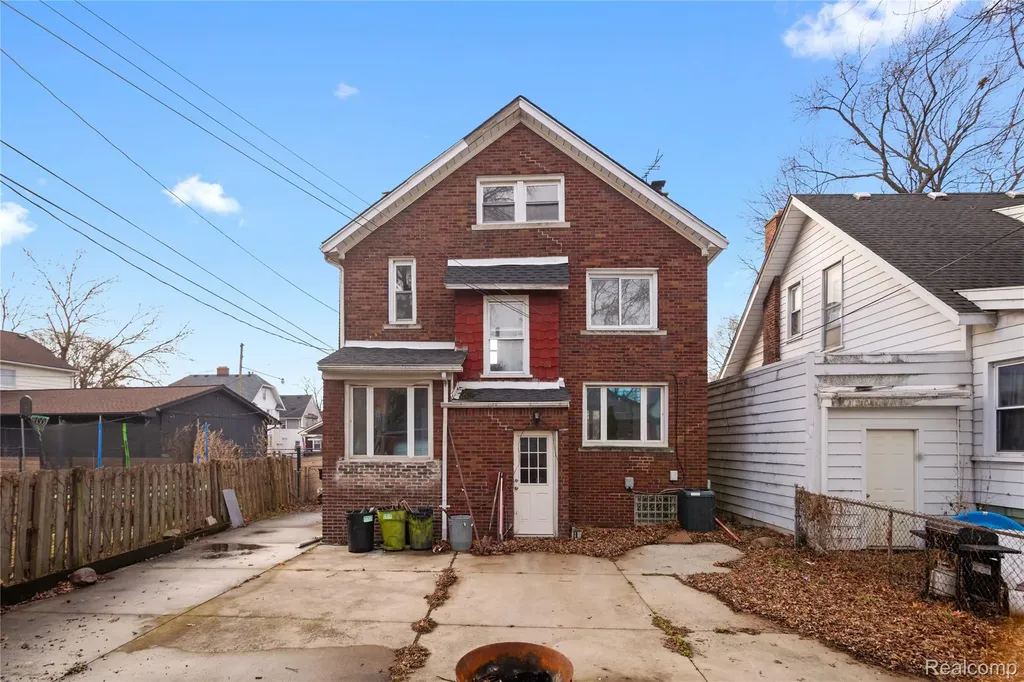 147 1st Street Wyandotte City MI 48192
