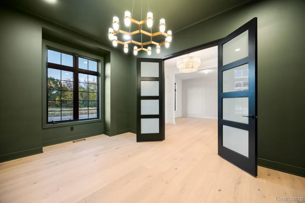 2455 Buckthorn Drive Shelby Charter Township MI 48316