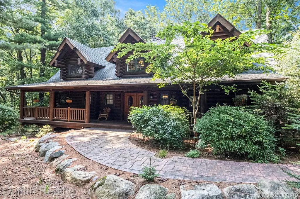 Brighton Township MI, 11245 Guyn Drive